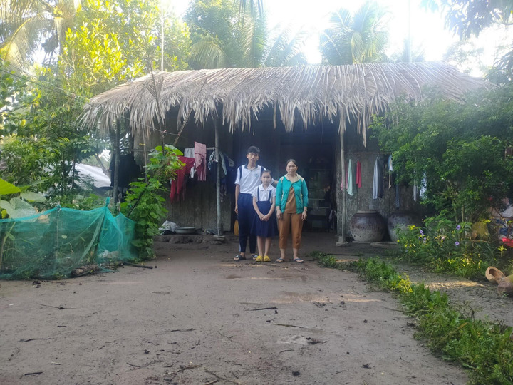 Khách hàng thứ 3 trúng 100 triệu đồng nhờ uống Number 1 - 4