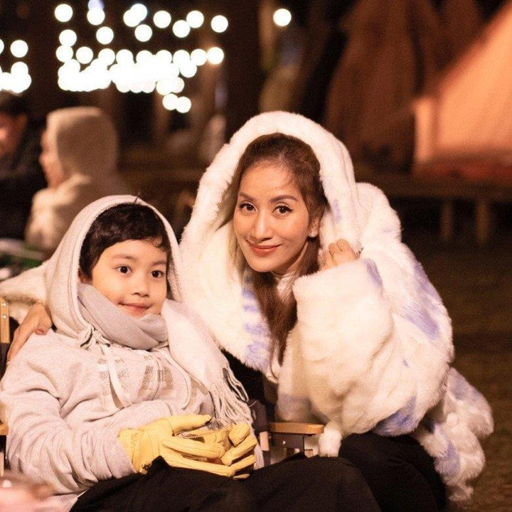 Con trai Khánh Thi-Phan Hiển cực điển trai, 7 tuổi đã ẵm loạt huy chương vàng - 12