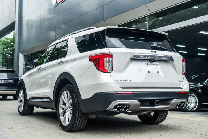 Ford Explorer Platinum nhập Mỹ giá 4 tỷ đồng tại Việt Nam - 13