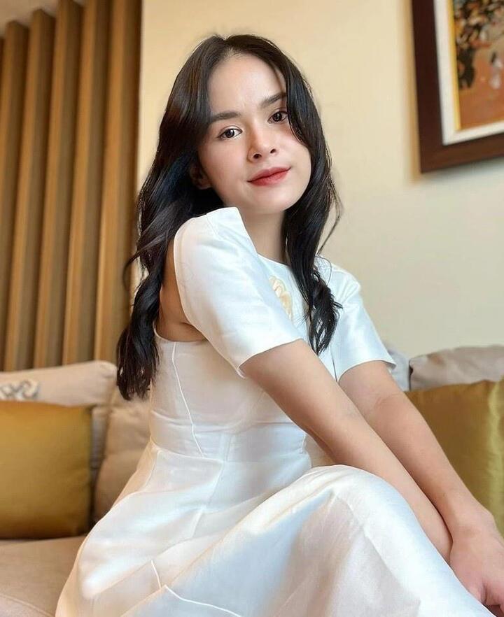 Nhan sắc vợ, bạn gái các cầu thủ U23 Việt Nam - 4