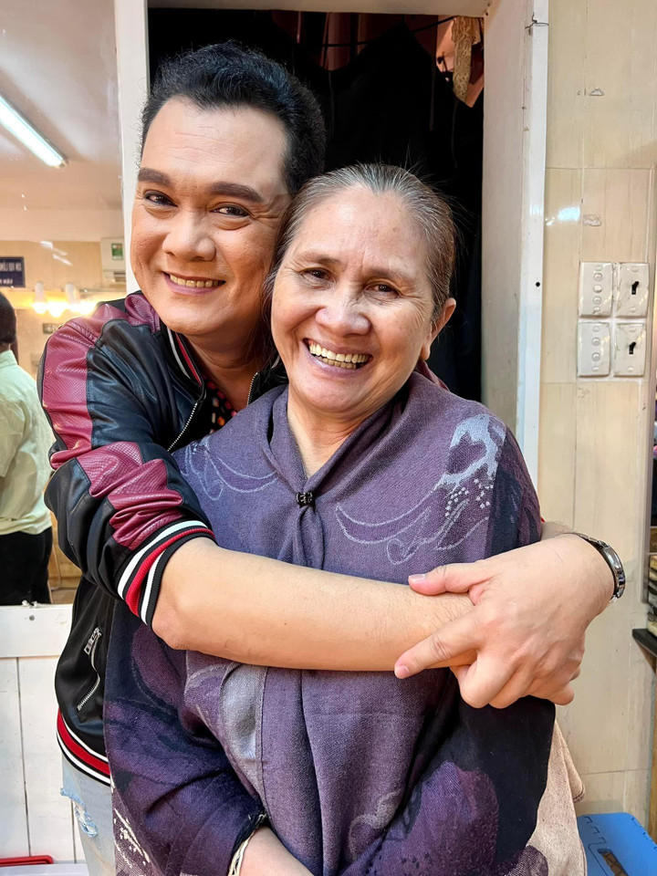 Sao Việt 22/5: Minh Hằng bất ngờ khi được tổ chức tiệc độc thân - 8