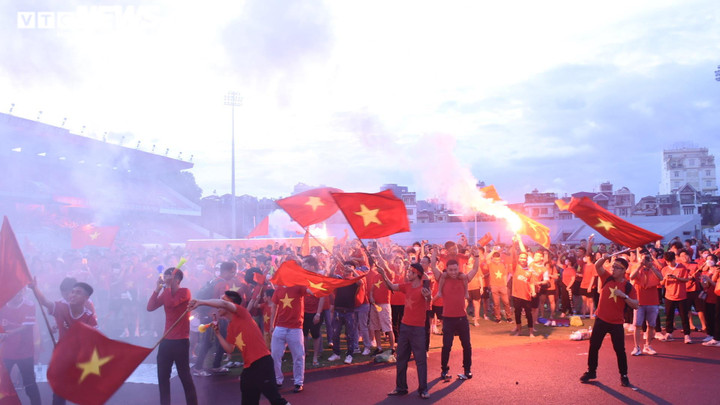 Trực tiếp U23 Việt Nam 1-0 U23 Thái Lan: Mạnh Dũng ghi bàn, U23 Việt Nam vô địch - 8