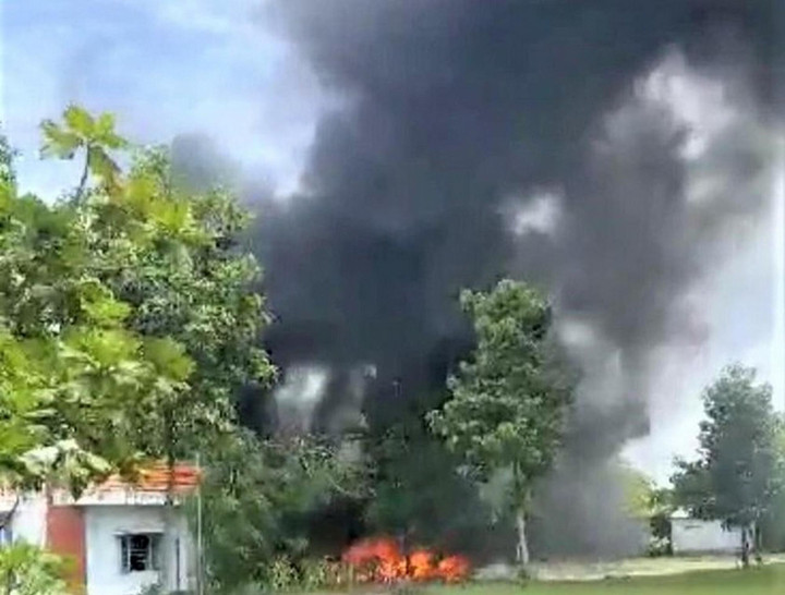 Cháy hơn 140 xe máy tại bãi giữ xe vi phạm pháp luật ở Bình Dương - 1