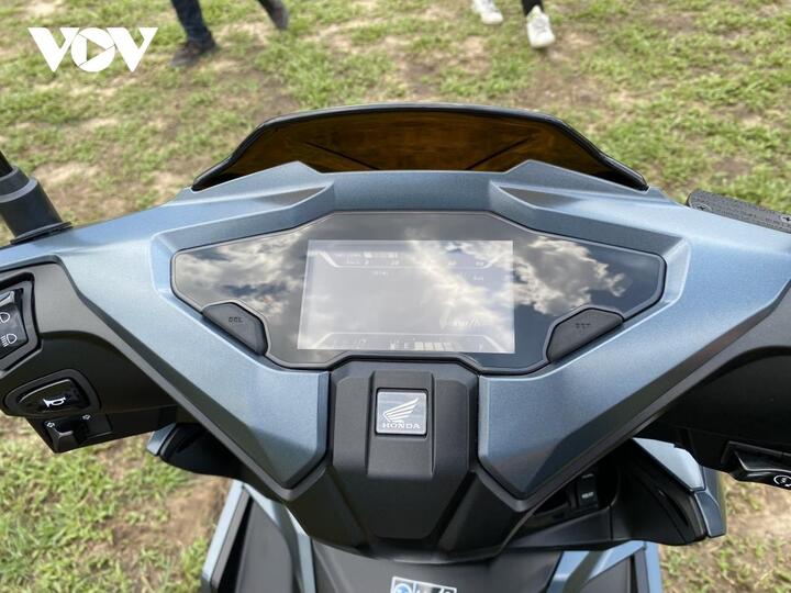 Honda Air Blade 160cc phiên bản đắt nhất có gì đặc biệt? - 5