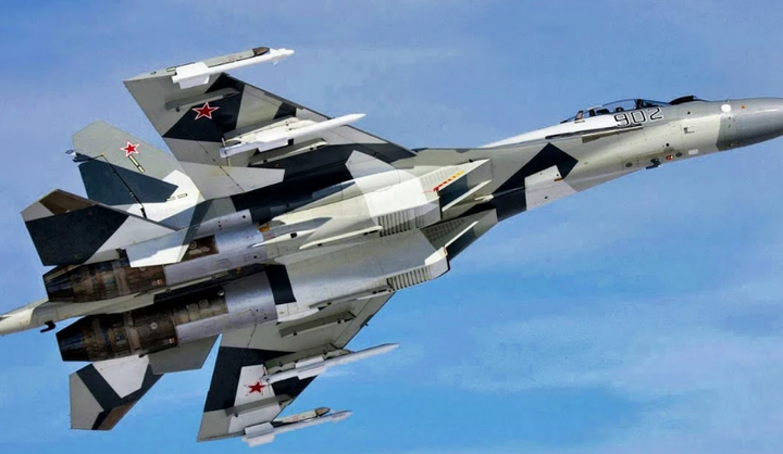 Phi đội chiến cơ Trung Quốc bị ảnh hưởng vì xung đột Nga-Ukraine - 1