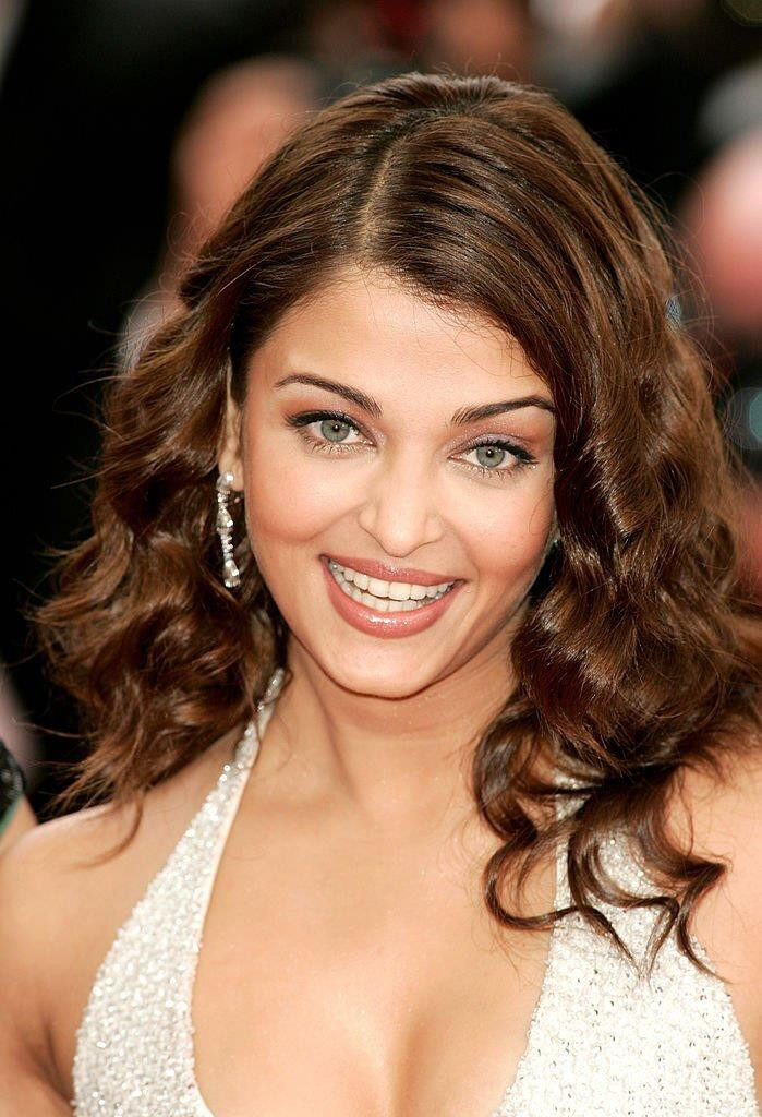 Mỹ nhân giữ ngôi 'Hoa hậu đẹp nhất mọi thời đại' sau 28 năm đăng quang - 32