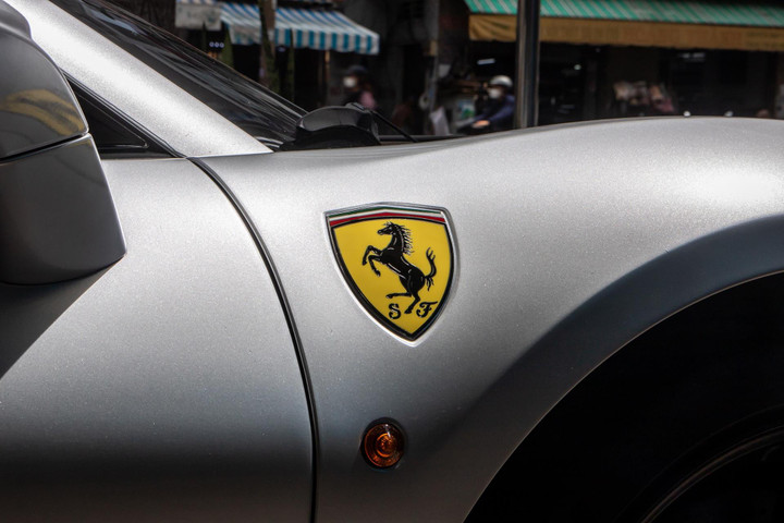 Đặng Lê Nguyên Vũ ảnh 9 Chi tiết Ferrari 488 Pista Spider của ông Đặng Lê Nguyên Vũ - 9