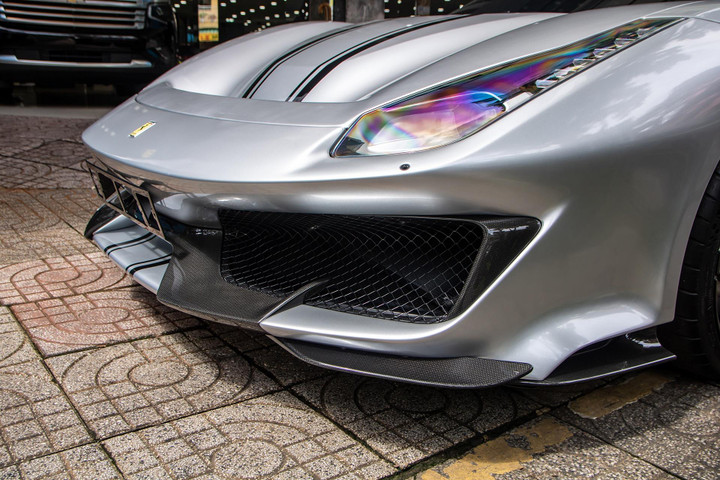 Đặng Lê Nguyên Vũ ảnh 10 Chi tiết Ferrari 488 Pista Spider của ông Đặng Lê Nguyên Vũ - 10