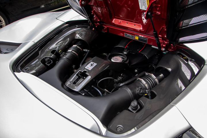 Đặng Lê Nguyên Vũ ảnh 15 Chi tiết Ferrari 488 Pista Spider của ông Đặng Lê Nguyên Vũ - 15