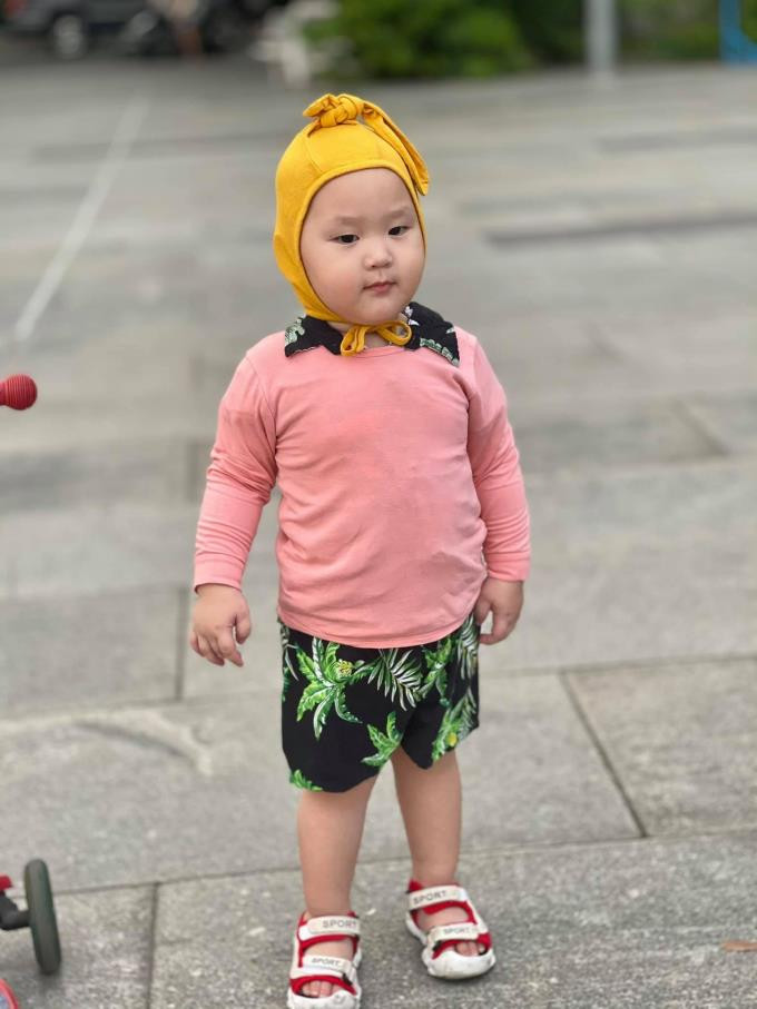 Tìm ra bản sao nhí cực yêu của HLV Park Hang Seo, hóa ra là quý tử nhà sao Việt - 12