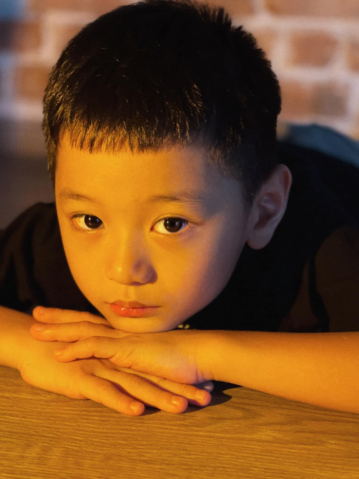 Tìm ra bản sao nhí cực yêu của HLV Park Hang Seo, hóa ra là quý tử nhà sao Việt - 7