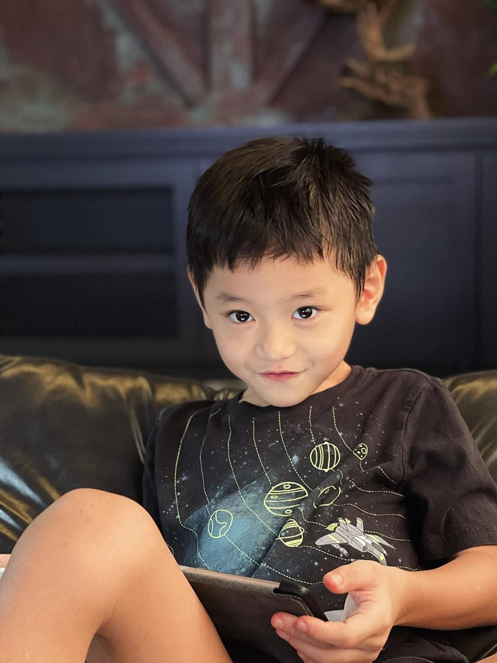 Tìm ra bản sao nhí cực yêu của HLV Park Hang Seo, hóa ra là quý tử nhà sao Việt - 8