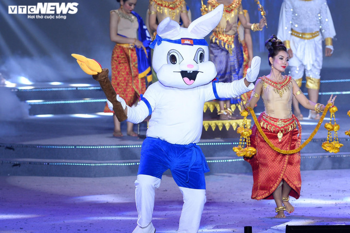 Campuchia đăng cai SEA Games 32 - 4