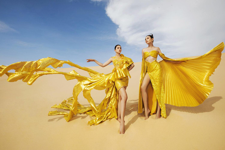 Võ Hoàng Yến, Tiểu Vy đọ thần thái sang chảnh trên đồi cát - 1