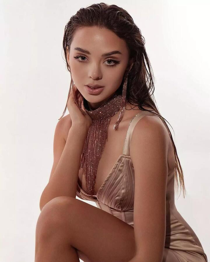 Vợ siêu mẫu của Bùi Tiến Dũng: Tốt nghiệp đại học danh giá, xem Việt Nam là nhà - 4