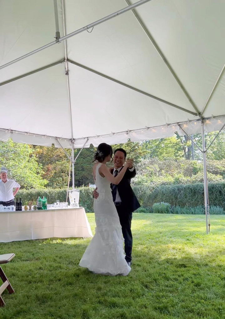 Anna Trương khiêu vũ cùng bố Anh Quân trong ngày cưới - 1