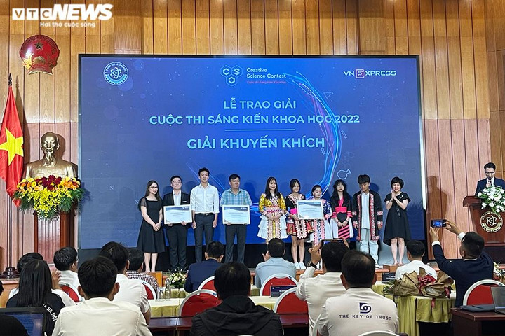 Thiết bị điểm danh học sinh, thông báo về máy phụ huynh chỉ sau vài giây - 2