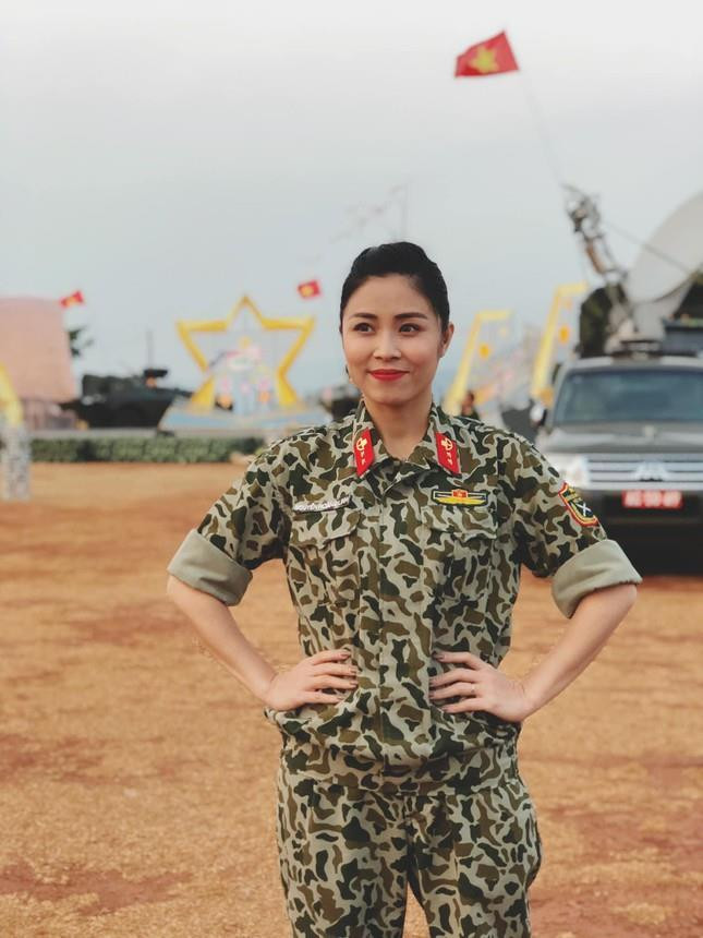 BTV Hoàng Linh ngậm ngùi chia tay chương trình ‘Chúng tôi là chiến sĩ’ - 7