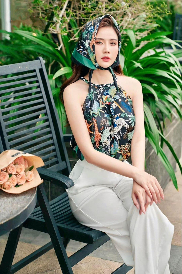 Sao Việt 26/5: Phương Thanh tựa đầu, ôm chặt bạn trai tin đồn - 9