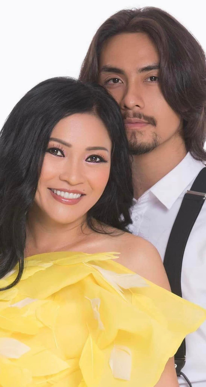 Phương Thanh đăng ảnh bên trai trẻ, úp mở chuyện yêu đương - 1