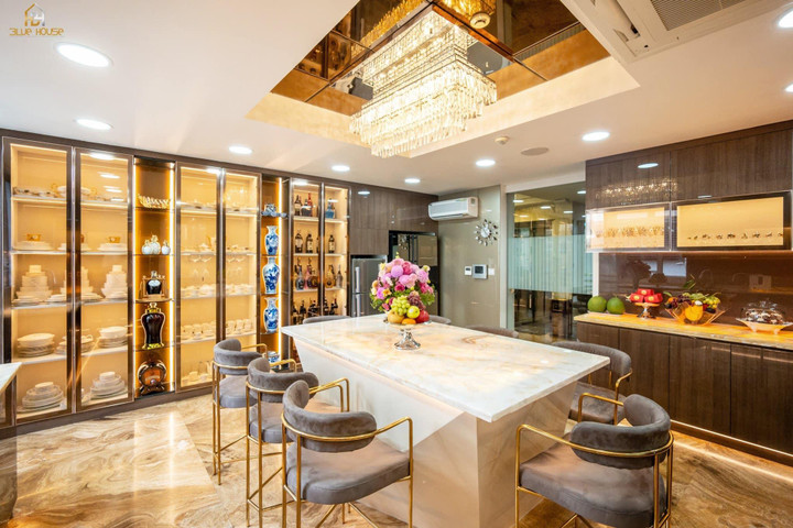 Sao Việt 26/5: Phương Thanh tựa đầu, ôm chặt bạn trai tin đồn - 8