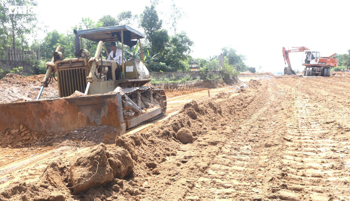 Dự án hơn 1.000 tỷ đồng chậm tiến độ: ‘Trảm’ nhà thầu không đủ năng lực - 2