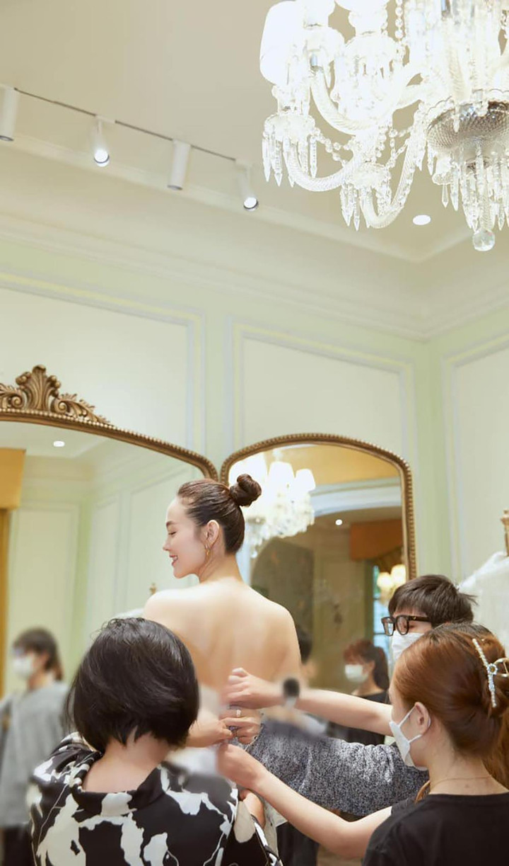 Tình bạn không khoa trương, bền chặt qua năm tháng của Minh Hằng - Khả Ngân - 8