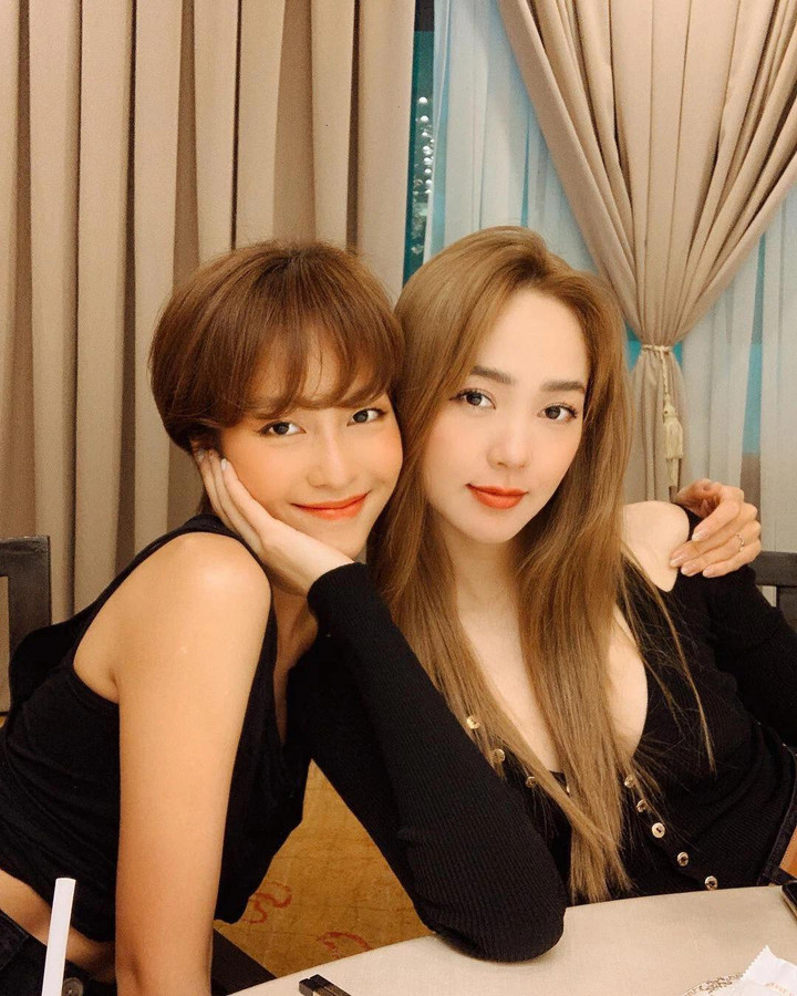 Tình bạn không khoa trương, bền chặt qua năm tháng của Minh Hằng - Khả Ngân - 1