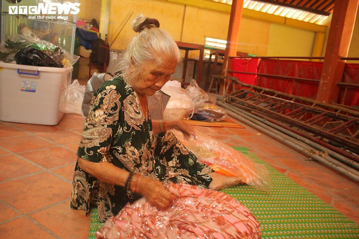 Tuổi 86 cơ cực kiếm tiền nuôi con và ước nguyện cuối đời của NS Hồng Sáp - 6