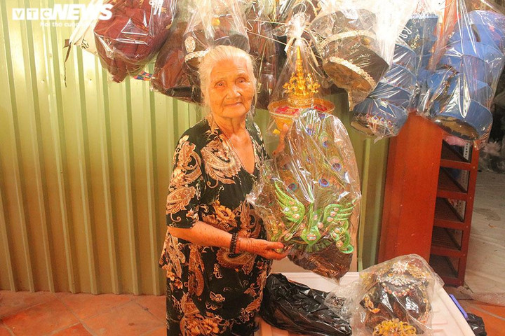 Tuổi 86 cơ cực kiếm tiền nuôi con và ước nguyện cuối đời của NS Hồng Sáp - 9