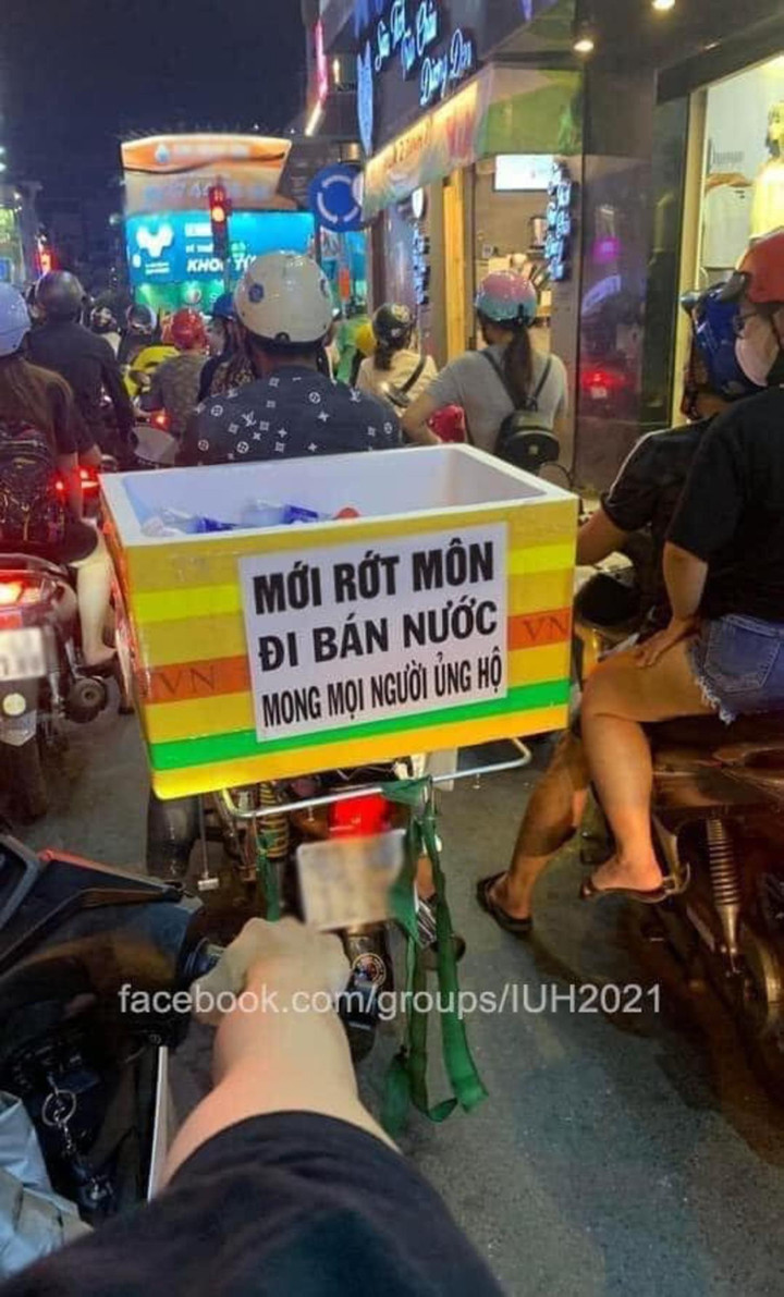 Loạt thông điệp quảng cáo được người đi đường chụp vội tạo tiếng cười cực mạnh - 1