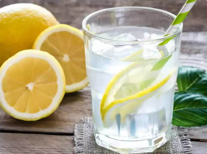 5 hậu quả tai hại khi bạn ăn, uống quá nhiều chanh - 5