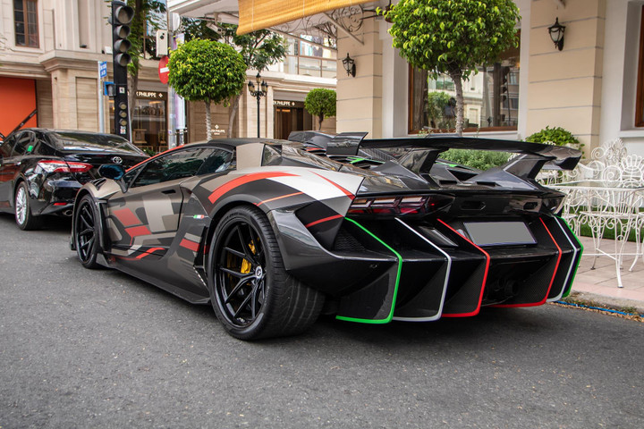 Lamborghini Aventador độ Duke Dynamics được thay áo mới tại TP.HCM - 13