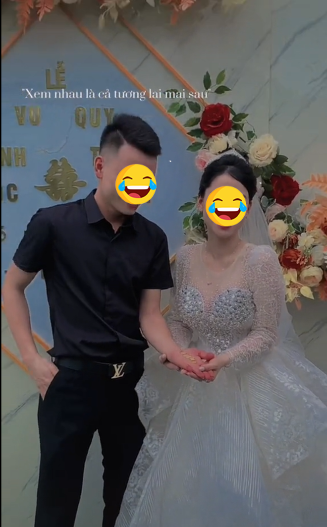 Bạn trai cũ tặng cô dâu 6 nhẫn vàng vào ngày cưới, ý nghĩa đằng sau gây xuýt xoa - 2