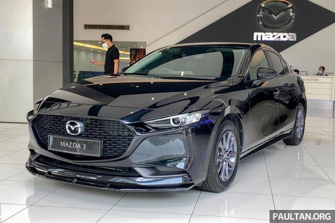 Mazda3 đời 2022 được làm mới với bộ bodykit thể thao - 1