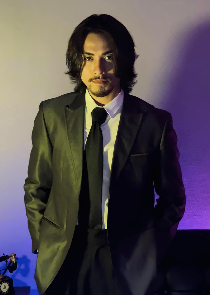 Bạn trai tin đồn kém 20 tuổi hát hay, đẹp như tài tử của Phương Thanh - 3