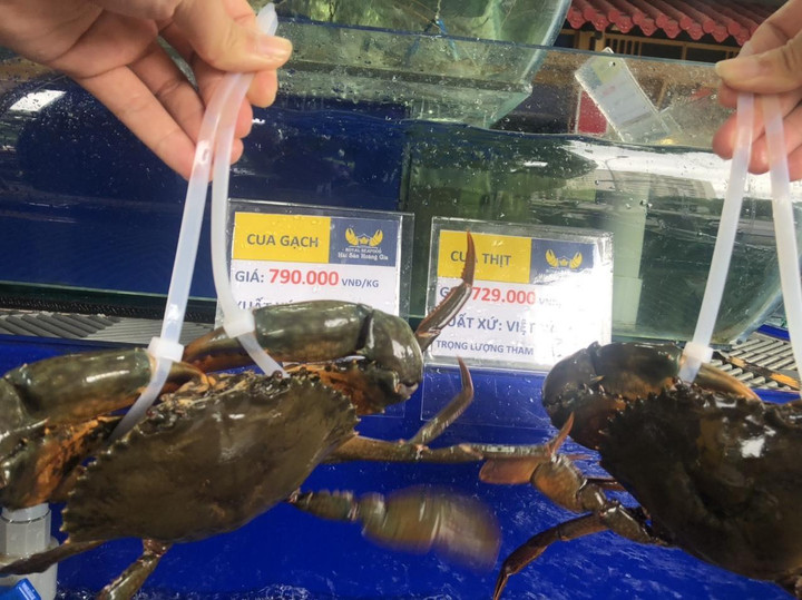 TP.HCM: Hải sản tăng giá mạnh, nhiều loại đắt gấp đôi - 1