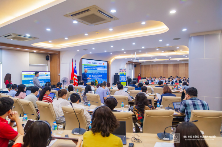 Diễn đàn "Các giá trị của Kiểm định quốc tế và câu chuyện thành công" - 1