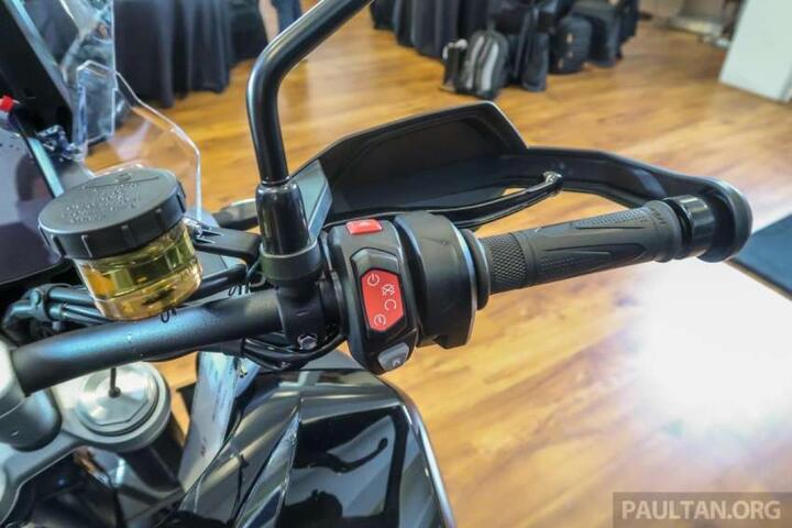 Ngắm mẫu mô tô hàng hiếm của Triumph - 15