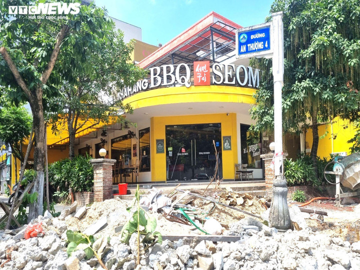 Ảnh: Nhiều nhà hàng chuyên phục vụ khách quốc tế ở Đà Nẵng vẫn cửa đóng then cài - 3