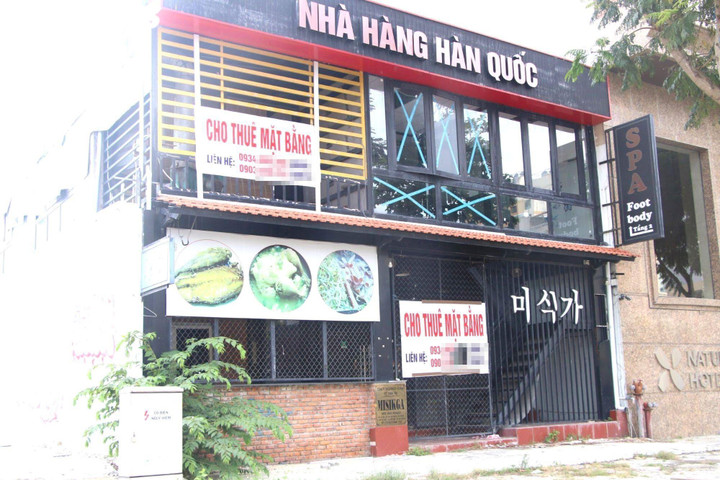 Ảnh: Nhiều nhà hàng chuyên phục vụ khách quốc tế ở Đà Nẵng vẫn cửa đóng then cài - 7