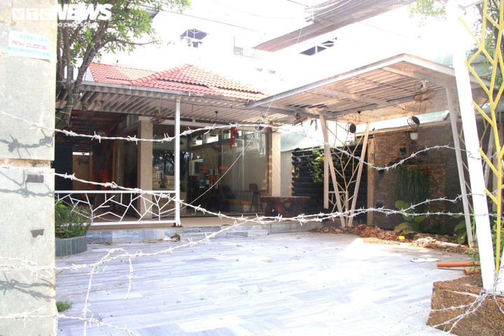 Ảnh: Nhiều nhà hàng chuyên phục vụ khách quốc tế ở Đà Nẵng vẫn cửa đóng then cài - 8