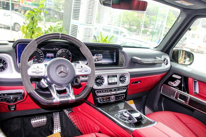 Cận cảnh Mercedes-AMG G63 màu vàng cát hiếm gặp - 7