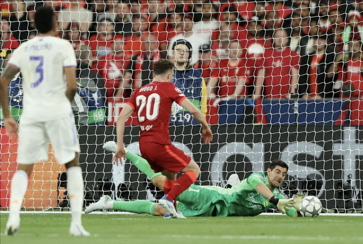 Thủ môn Courtois lập kỷ lục cứu thua ở chung kết Champions League - 2