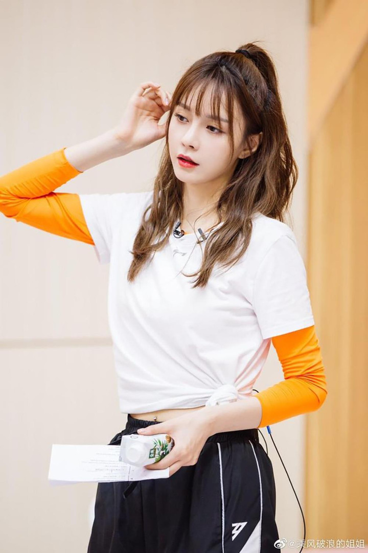 Ba ngôi sao Trung Quốc xinh đẹp, tài năng từng là nạn nhân của bạo lực học đường - 1