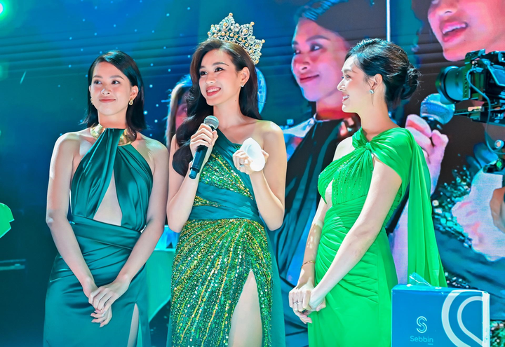 Thu Cúc long trọng ra mắt dịch vụ nâng ngực độc quyền - 4