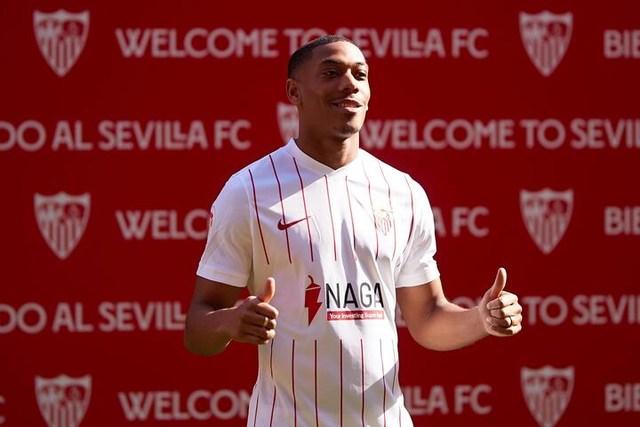 Anthony Martial: 'Cậu bé vàng' không chốn dung thân - 1
