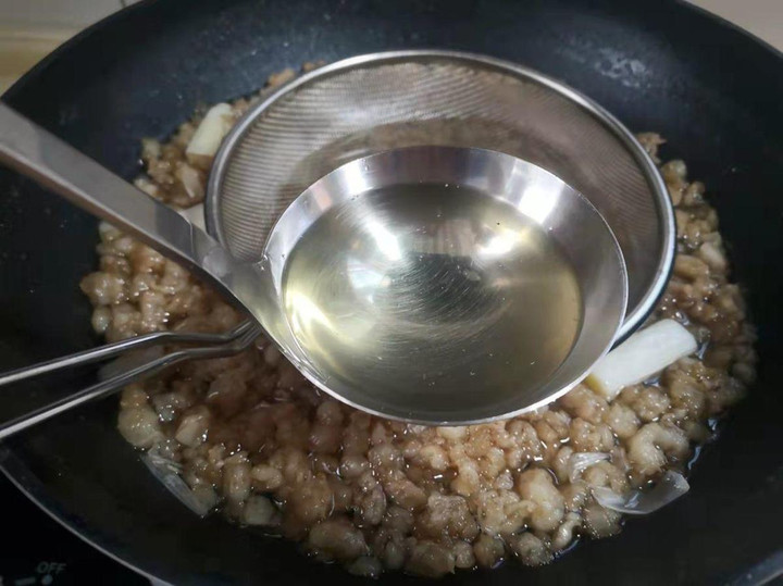 Cơm trộn mỡ lợn: Món ăn béo ngậy mà thế hệ 8X-9X phải 'vét cạn nồi' vì quá ngon - 6