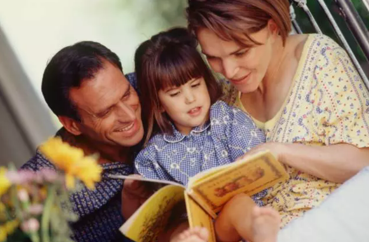 Gợi ý sách hay tặng bé nhân ngày Quốc tế Thiếu nhi 1/6 - 1