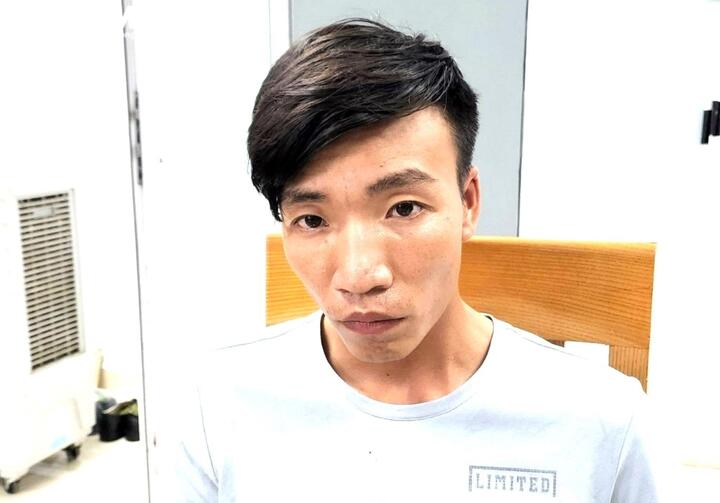Vừa mãn hạn 14 năm tù về tội cướp tài sản, gã đàn ông lại bị bắt vì buôn ma túy - 1